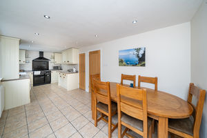 DINING KITCHEN- click for photo gallery